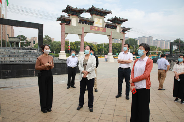 上海中医药大学副校长舒静一行调研澳门真人百家家乐（亳州）中药城